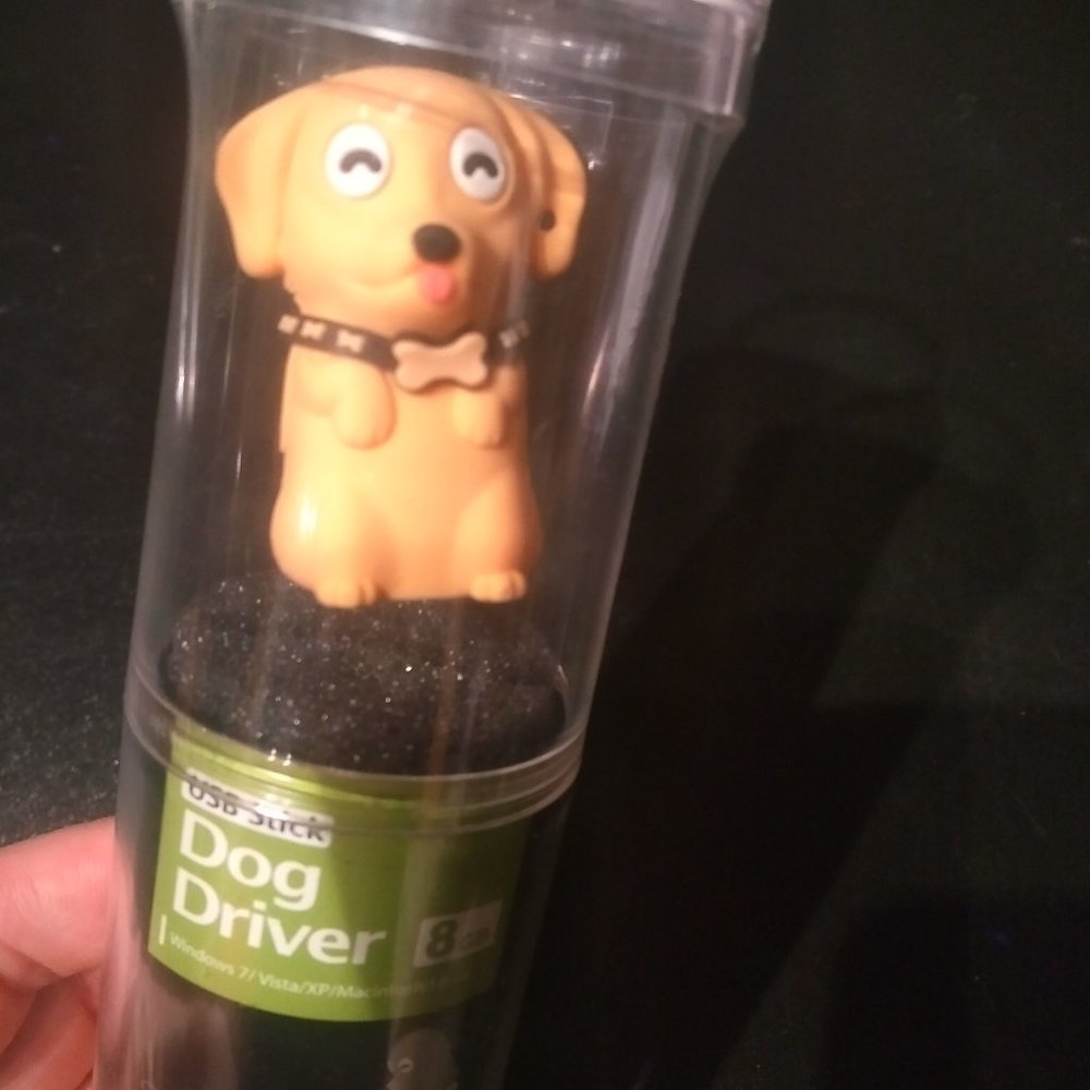 DOG USB DRIVE